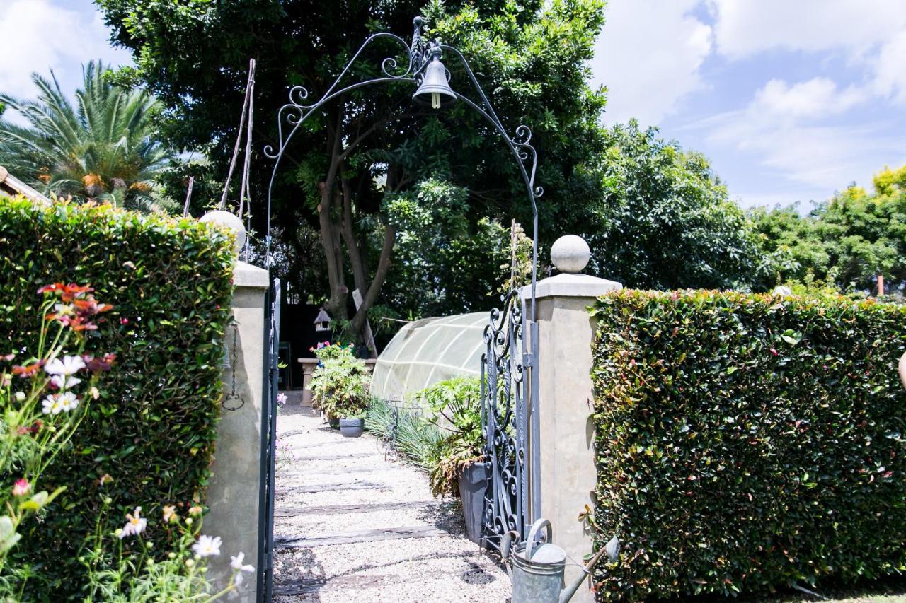 فندق Burkleigh House جوهانسبورغ المظهر الخارجي الصورة